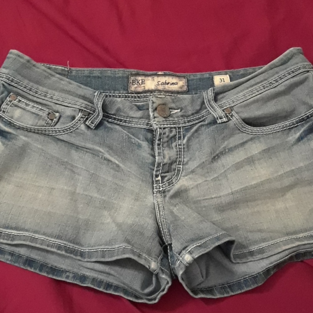 BKE Sabrina jean shorts